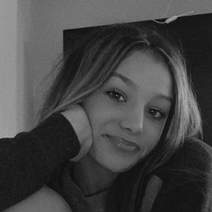 Meet your Posher, Ally